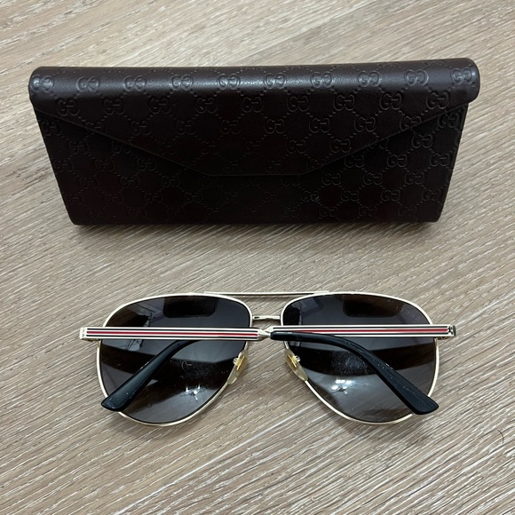 Gucci Pilot Frame Sunglasses - Picture 5 of 10
